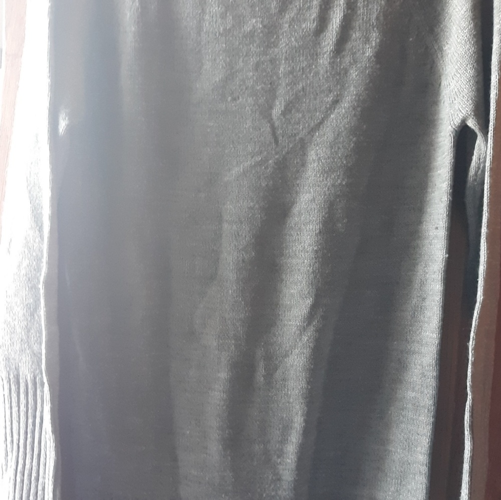 Sweater - Picture 2 of 3